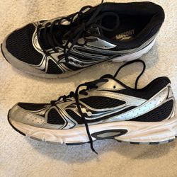 Saucony - Men’s Size 10.5