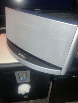 Bose Sound Dock 10