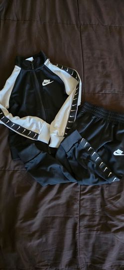 Boys Nike tracksuit