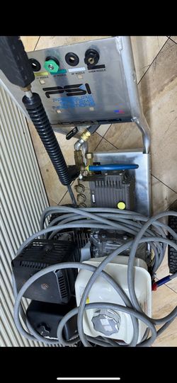 Honda pressure washing engine GX390, 4000psi like new.