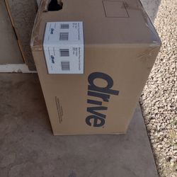 Drive Medical 11135-1 Bariatric Drop Arm Bedside Commode Chair