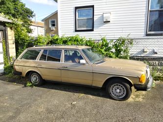 1981 Mercedes Benz 300td wagon for sale