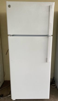 Refrigerator W 28”. H 67”