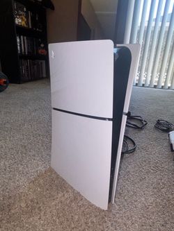 PS5 white with disc tray