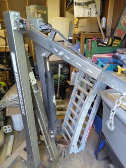 Pittsburgh 1 Ton Foldable Engine Hoist