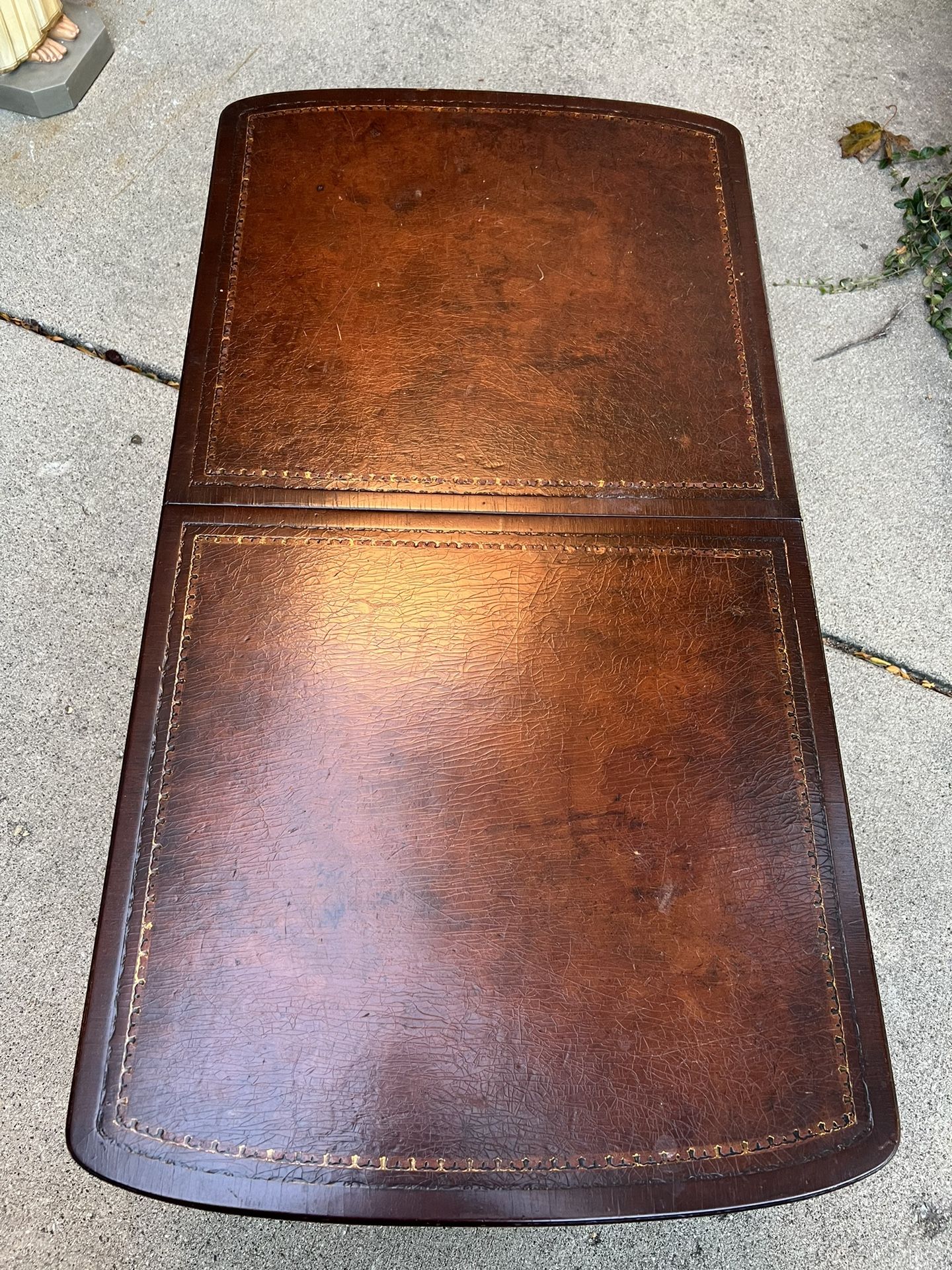 Baker Furniture Executive Leather Top Desk – Mahogany – Regency Style 