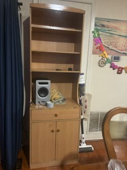 Microven Table With Shelves