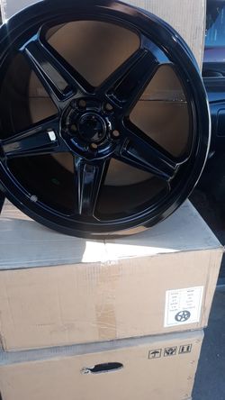 4 new wheels demond staggered $750