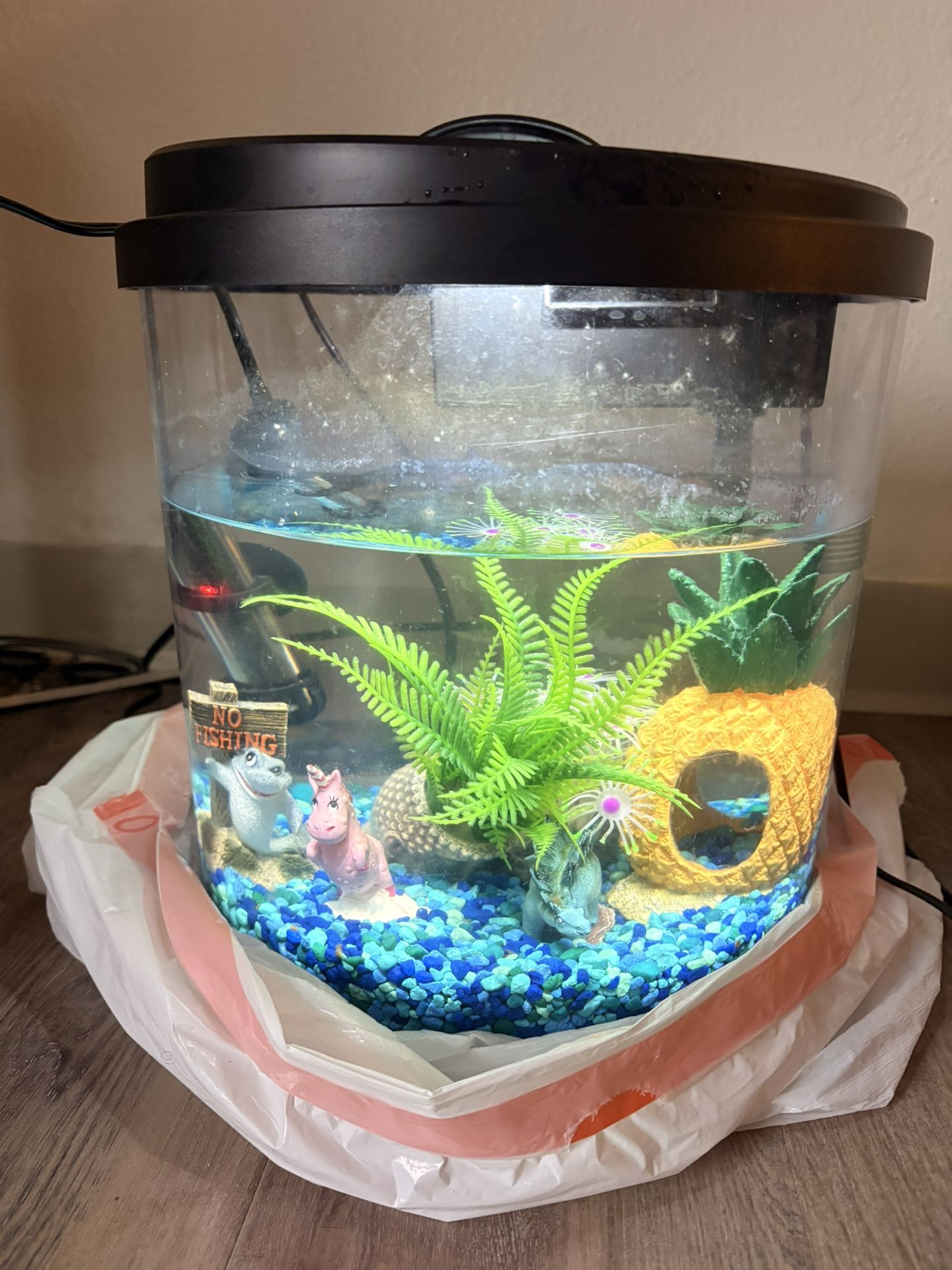 TopFin Half Moon Aquarium 