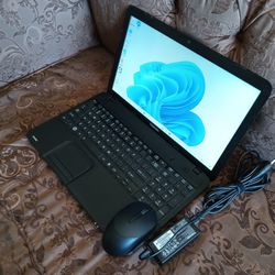 Laptop Toshiba Core i3 Buena Para Estudiantes Rápida.