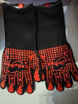 Gloves 