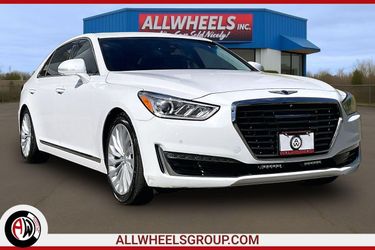 2017 Genesis G90