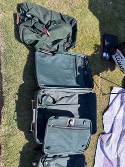 Luggage set