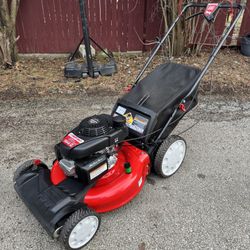 TROY BILT With Honda Engine GCV160  TB240 21”self-propelled 