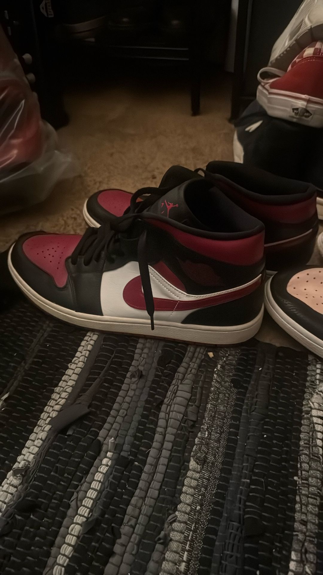 Jordans/Nikes/Vans FOR THE LOW.