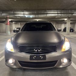 Infiniti G37 Journey 2011