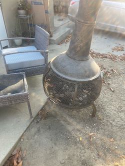 Iron fire pit