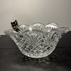 Shannon Designs Of Ireland Vintage 1980s Hand Cut Crystal Pineapple Bowl