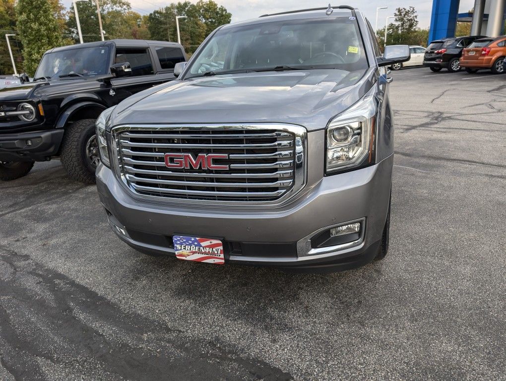 Gmc Grill With Emblem