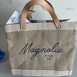 NWT Magnolia Garden Tote Bag
