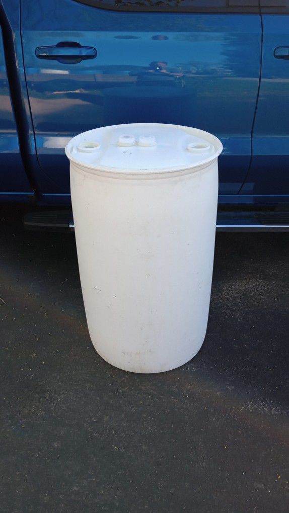 1 Food Grade White 55 Gallon Plastic 55 Gallon Barrel / Rain Barrel