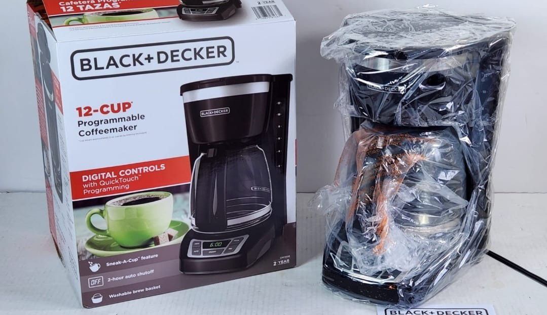 BLACK+DECKER 12-Cup Programmable Coffee Maker, Black