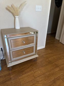 Bedroom set