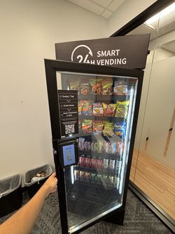 New HAHA Plus 440 AI Grab-and-Go Vending Cooler