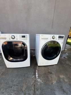 LG Washer & Dryer Matching Set