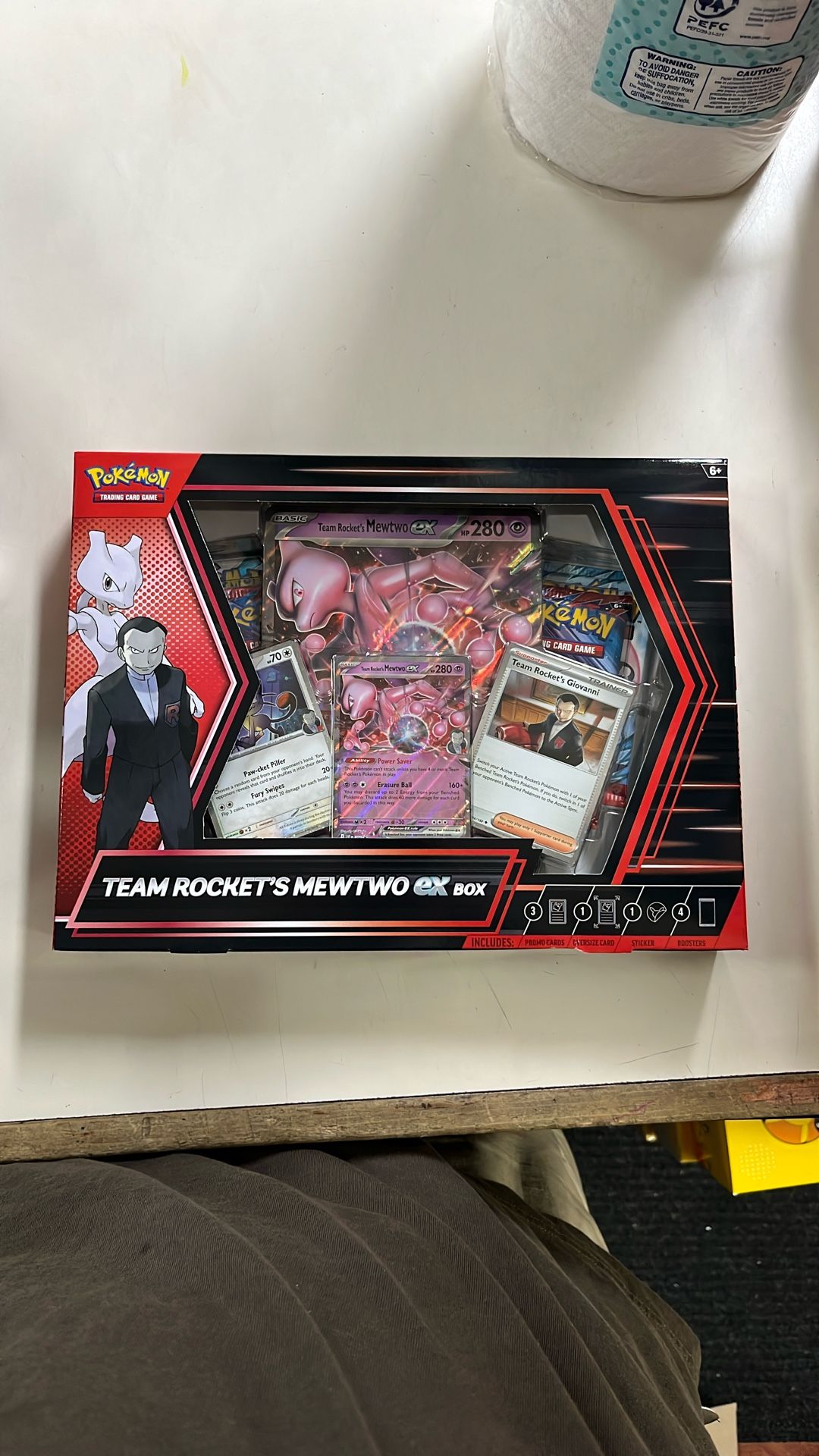 Pokemon TCG: Team Rocket’s Mewtwo ex Box
