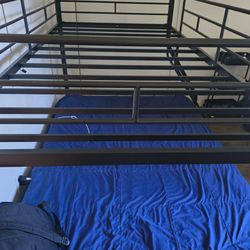 Full/Twin Bunk Bed 