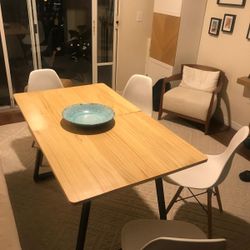Dining Table with 4 Chairs 