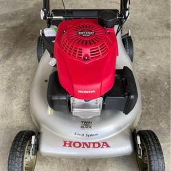 Honda Selfpropelled lawnmower With Bac