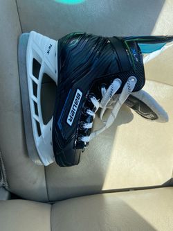 Hockey skates