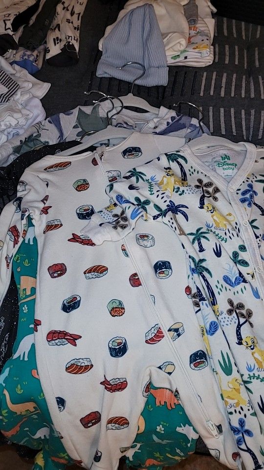 Baby Clothes & Baby Hats