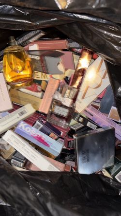 Makeup bundle