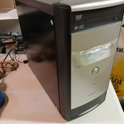 emachines/Dell 0RY206 - Windows 10 - Activated