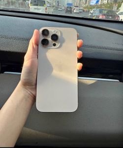 𝚒𝙿𝚑𝚘𝚗𝚎 16 Pro Max 𝚞𝚗𝚕𝚘𝚌𝚔𝚎𝚍 𝚠𝚒𝚝𝚑 𝚠𝚊𝚛𝚛𝚊𝚗𝚝𝚢