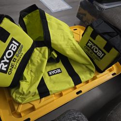 RYOBY BAG L18X14 AND 2 L 9X9 NEW 