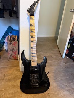 Jackson Guitar Dinky JS32