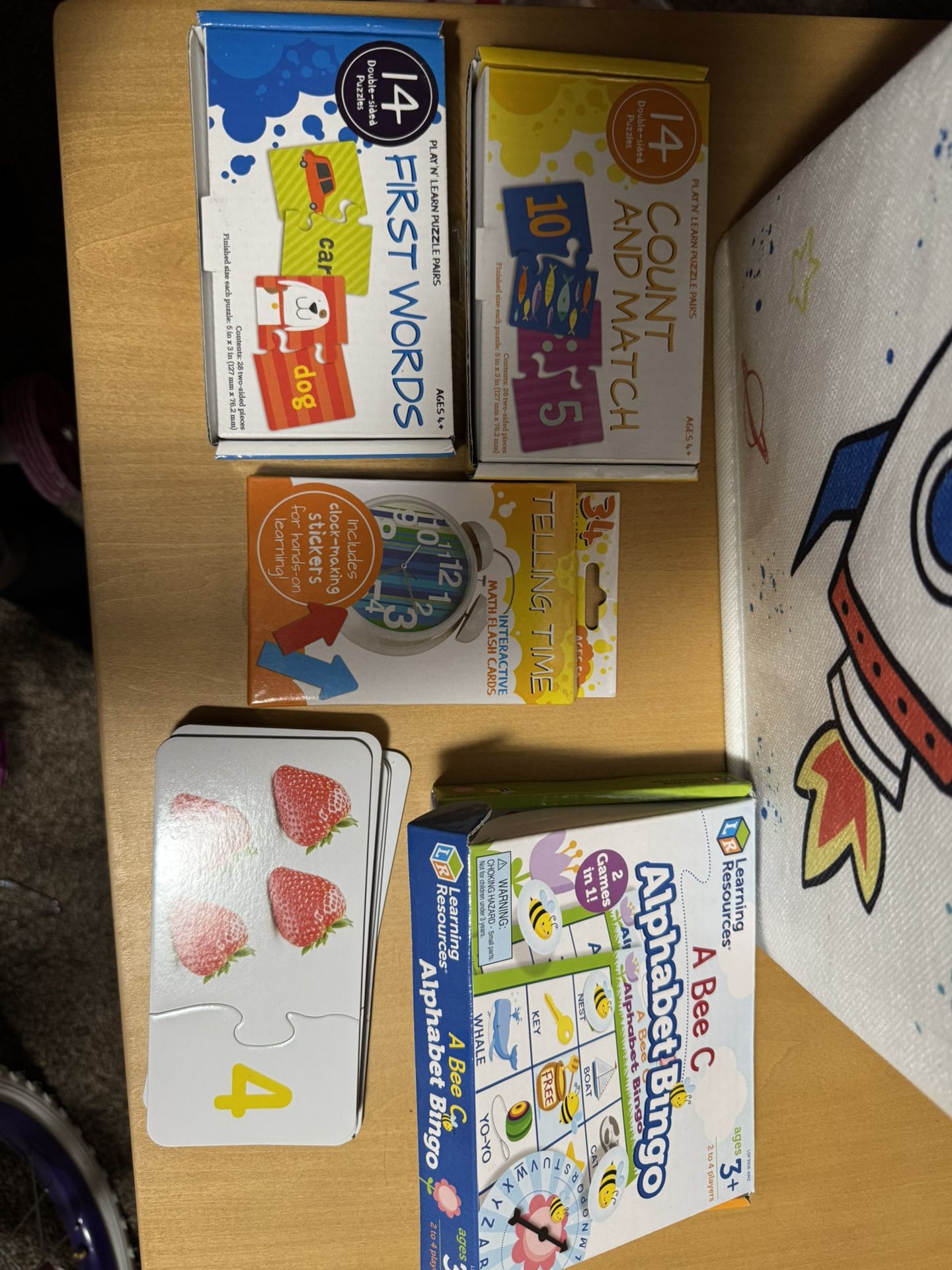 Melissa & Doug Art Desk 