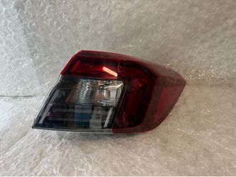 2022-2023-2024 HONDA CIVIC SEDAN RH RIGHT TAIL LIGHT OEM