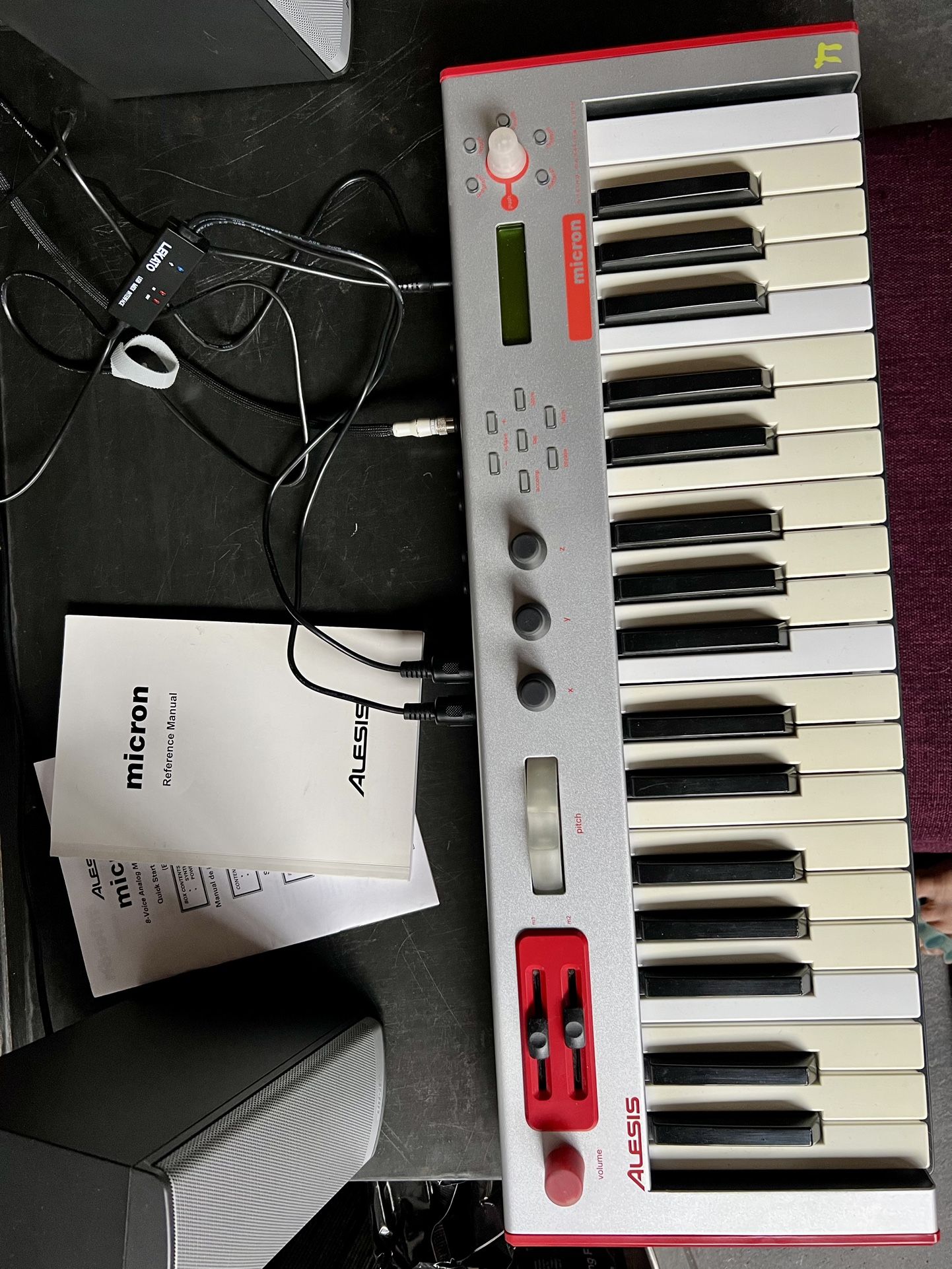 Alesis Micrón Analog Modeling Synthesizer 8-voice Synth Red