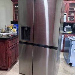 LG side By Side Refrigerator 