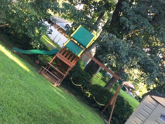 Barely used swing set