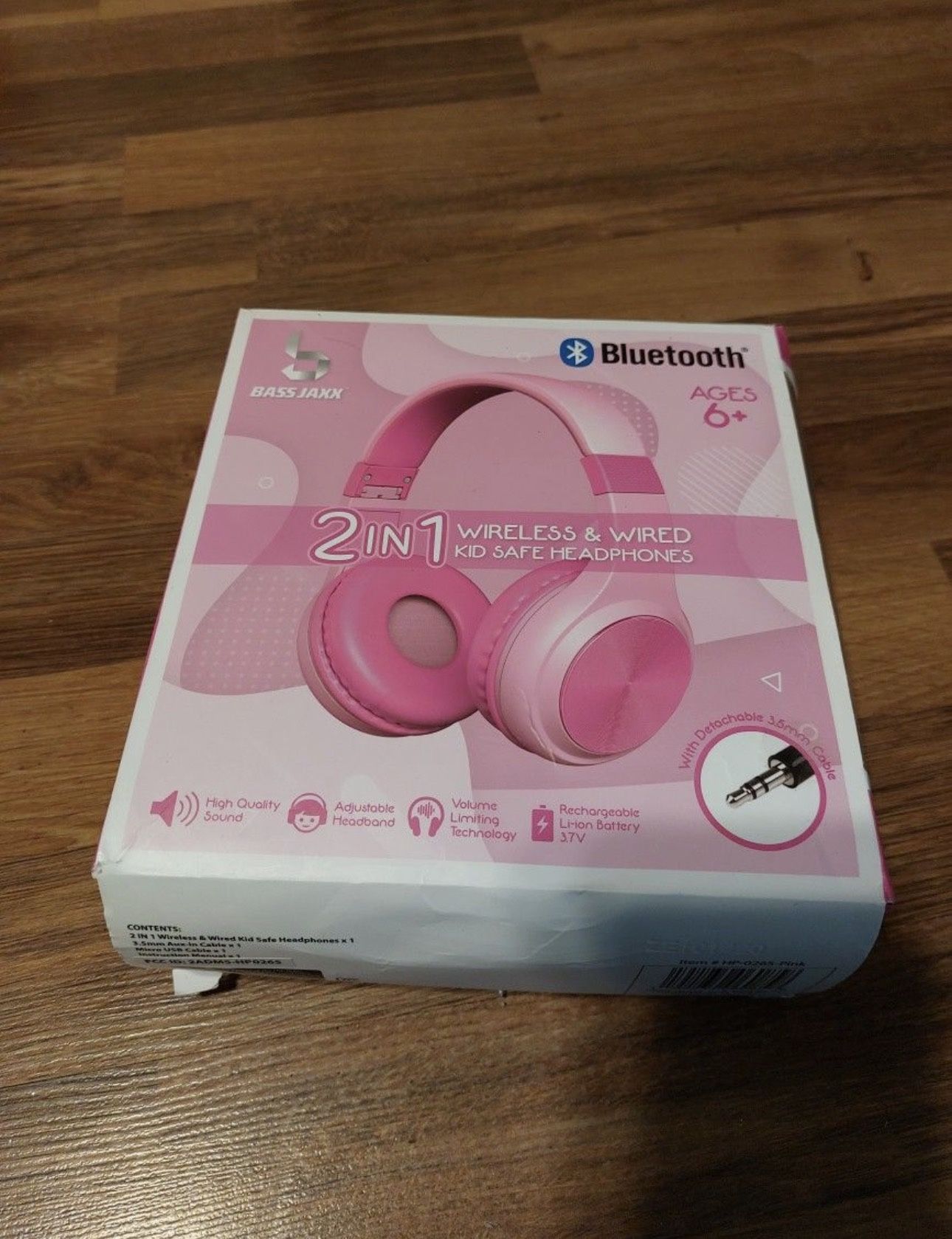 Headphones 