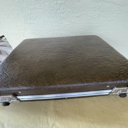 VINTAGE AMERICAN BRIEFCASE 