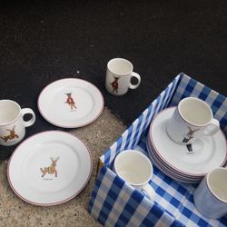 Christmas Dishes And Cups 