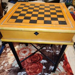 CHECKER/CHESS/BACKGAMMON GAME TABLE USED