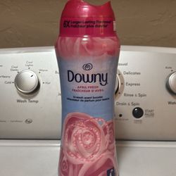 Downy Unstoppables